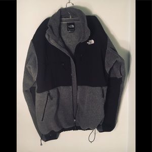 SOLD: Gently used Blk/Gry men’s North face Jacket